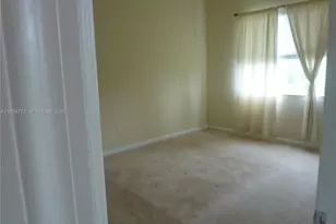3500 Oaks Clubhouse Dr, Pompano Beach, FL 33069 - Photo 38