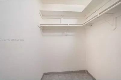 201 NW 34th Ave #201, Miami, FL 33125 - Photo 20