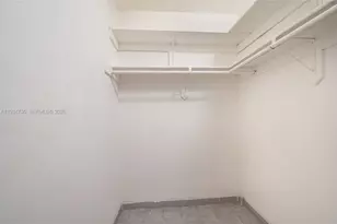 201 NW 34th Ave, Miami, FL 33125 - Photo 20