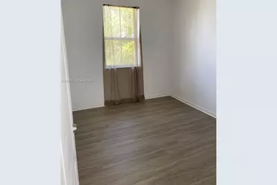 3760 NE 9th Ct, Homestead, FL 33033 - Photo 12