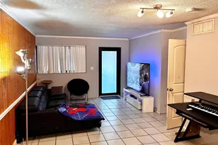 2775 W 62nd Pl, Hialeah, FL 33016 - Photo 4