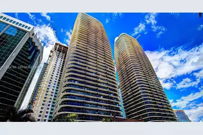 45 SW 9th St #3210, Miami, FL 33130 - Photo 1