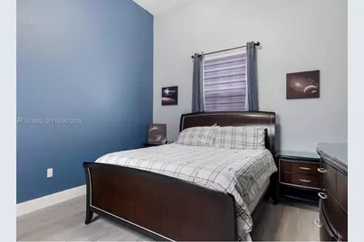 14709 SW 6th St, Pembroke Pines, FL 33027 - Photo 16