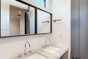 353 NW 50th St, Miami, FL 33127 - Photo 16