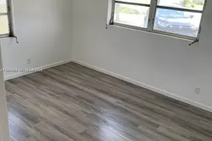 707 Greenbriar Dr, Lake Park, FL 33403 - Photo 4