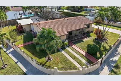 1701 SW 92nd Pl, Miami, FL 33165 - Photo 38