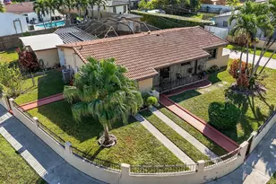 1701 SW 92nd Pl, Miami, FL 33165 - Photo 38