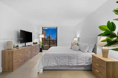 3300 NE 191st St #1813, Aventura, FL 33180 - Photo 32