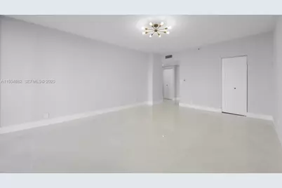 20281 E Country Club Dr #501, Aventura, FL 33180 - Photo 10