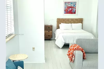 301 Ocean Dr #509, Miami Beach, FL 33139 - Photo 4