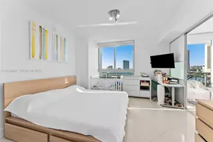 90 SW 3rd St, Miami, FL 33130 - Photo 8