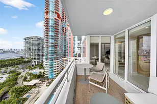 400 South Pointe Dr, Miami Beach, FL 33139 - Photo 12