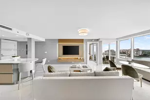 400 South Pointe Dr, Miami Beach, FL 33139 - Photo 4