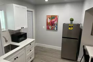 1822 NW 4th St, Miami, FL 33125 - Photo 2