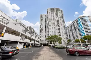 2750 NE 183rd St, Aventura, FL 33160 - Photo 24