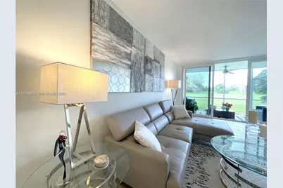 2671 S Course Dr #109, Pompano Beach, FL 33069 - Photo 8