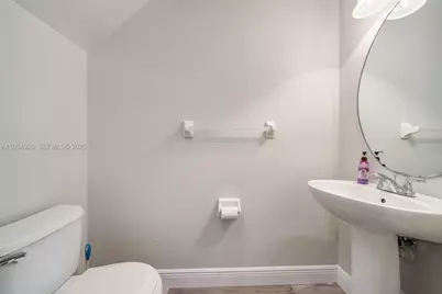 8040 Sanibel Dr #8040, Tamarac, FL 33321 - Photo 16