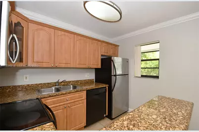 1401 NE 53rd St #202, Fort Lauderdale, FL 33334 - Photo 4