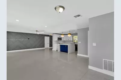 2310 NE 48th Ct, Lighthouse Point, FL 33064 - Photo 6