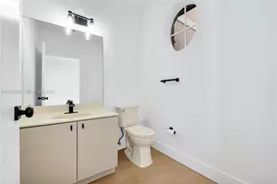 8354 NW 142nd St, Miami Lakes, FL 33016 - Photo 32