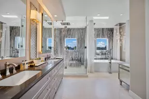 176 S Hibiscus Dr, Miami Beach, FL 33139 - Photo 24