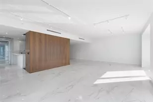 1425 Brickell Ave, Miami, FL 33131 - Photo 8