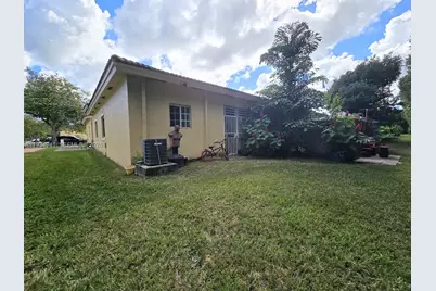 1236 NE 32nd Ave, Homestead, FL 33033 - Photo 28
