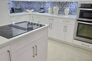 16422 NW 83rd Pl, Miami Lakes, FL 33016 - Photo 8