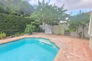 16422 NW 83rd Pl, Miami Lakes, FL 33016 - Photo 54