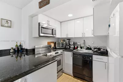 950 NW 11th St #3B, Miami, FL 33136 - Photo 4