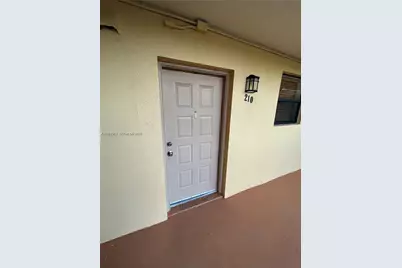 11453 NW 39th Ct #210-2, Coral Springs, FL 33065 - Photo 4