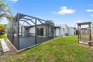 8930 NW 23rd St, Pembroke Pines, FL 33024 - Photo 30