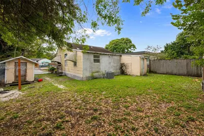 1911 NW 52nd St, Miami, FL 33142 - Photo 30