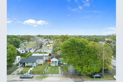 1911 NW 52nd St, Miami, FL 33142 - Photo 38