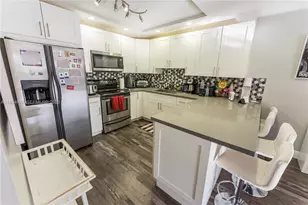8810 SW 132nd Pl, Miami, FL 33186 - Photo 4