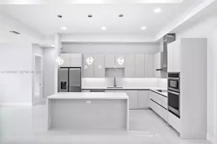 3990 27th Ave NE, Naples, FL 34120 - Photo 8