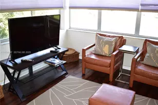 9801 Sunrise Lakes Blvd, Sunrise, FL 33322 - Photo 6