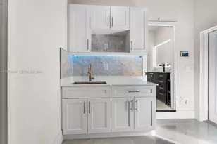 161Xx SW 44th Ln, Miami, FL 33185 - Photo 4