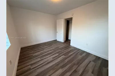 7928 Harding Ave #1, Miami Beach, FL 33141 - Photo 12