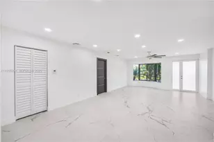 218 SE 2nd St, Dania Beach, FL 33004 - Photo 12