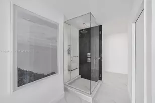 700 NE 24th St, Miami, FL 33137 - Photo 10