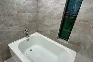 9440 SW 8th St, Boca Raton, FL 33428 - Photo 14