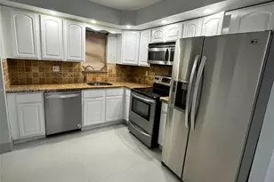 9440 SW 8th St, Boca Raton, FL 33428 - Photo 8