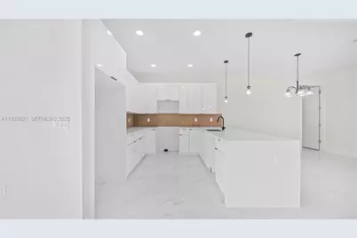 1121 Crocus St E, Lehigh Acres, FL 33974 - Photo 14