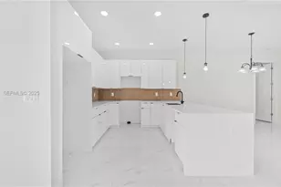 1121 Crocus St E, Lehigh Acres, FL 33974 - Photo 14