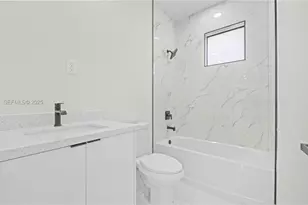 1121 Crocus St E, Lehigh Acres, FL 33974 - Photo 10