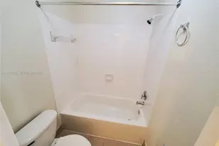 14238 NW 17th Ave, Opa-Locka, FL 33054 - Photo 20