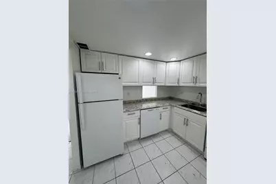 16710 NE 9th Ave #305, North Miami Beach, FL 33162 - Photo 2