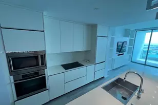 900 Biscayne Blvd, Miami, FL 33132 - Photo 14