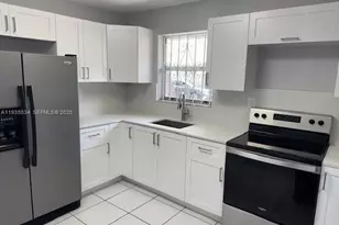 2798 NW 88th St, Miami, FL 33147 - Photo 14